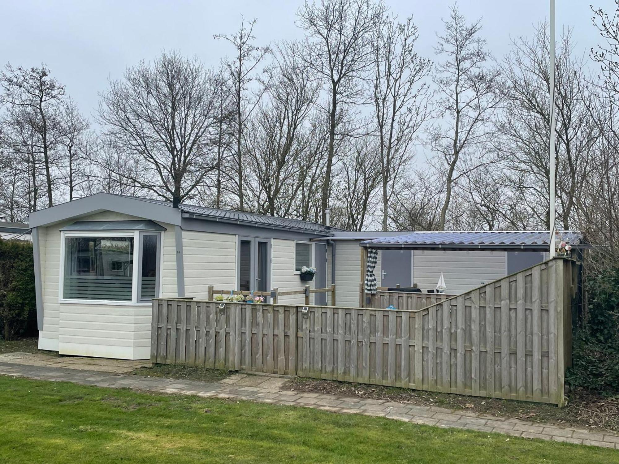 Luxe Chalet Friesland I14 - 5 Pers Westergeest Экстерьер фото